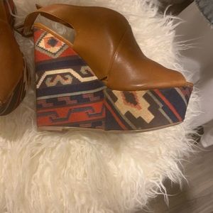 Steve Madden wedges, perfect for fall & summer